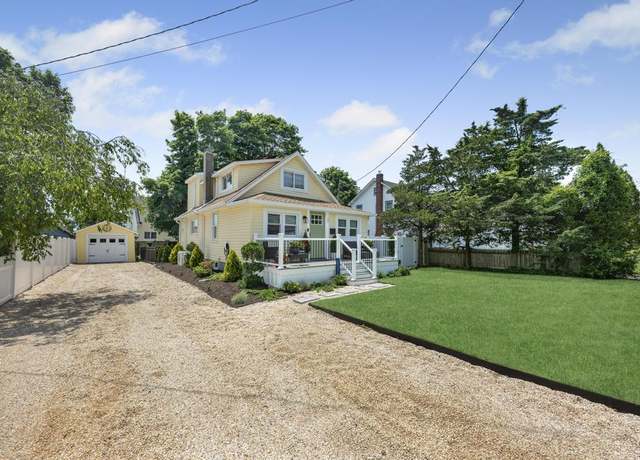 Property at 54 Willow St, Sayville, NY 11782, 3 beds, 2 baths