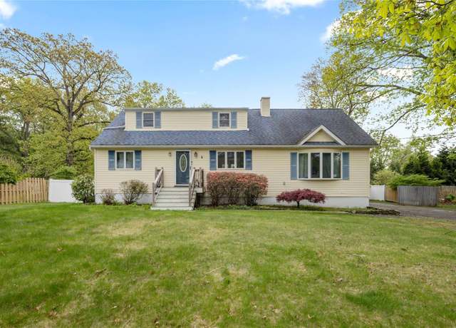 Property at 4 W Burda Pl, New City, NY 10956, 4 beds, 2 baths