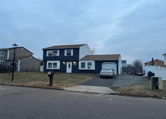 Property at 130 Tarpon Ave, Medford, NY 11763, 4 beds, 2 baths