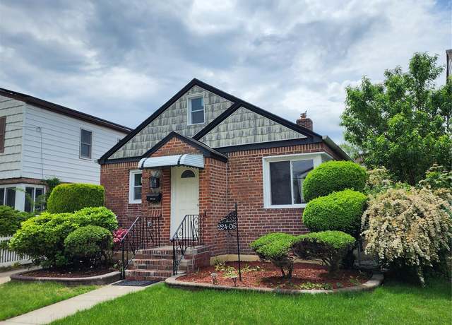 Property at 224-06 114 Rd, Cambria Heights, NY 11411, 3 beds, 2 baths
