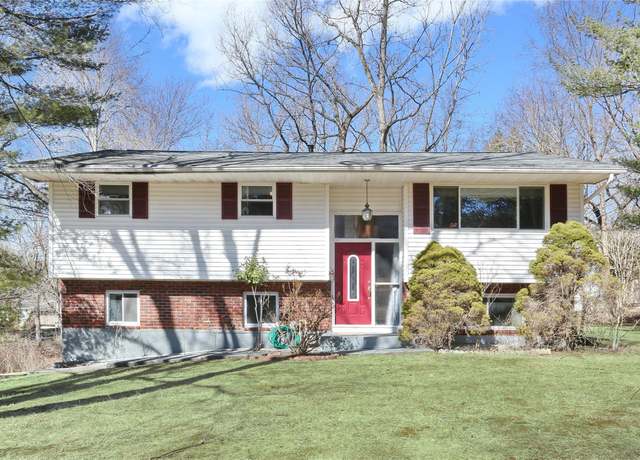 Property at 2 Regina Rd, Airmont, NY 10952, 4 beds, 2 baths
