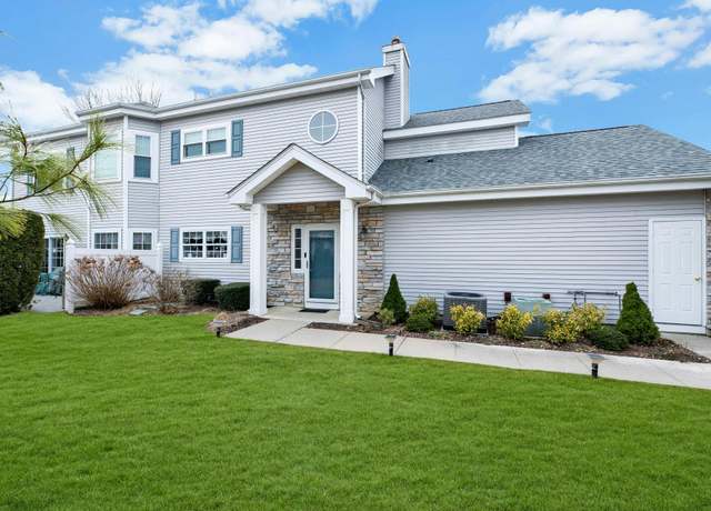 Property at 521 Highland Ct #521, Moriches, NY 11955, 2 beds, 2 baths
