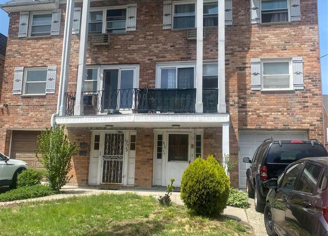Property at 210-11 41st Ave, Bayside, NY 11361, 7 beds, 6 baths