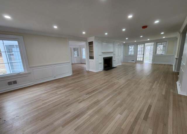 Property at 20N Ravine Rd, Kings Point, NY 10024, 6 beds, 5.5 baths