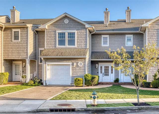Property at 16 Ocean Watch Ct #16, Freeport, NY 11520, 3 beds, 3 baths