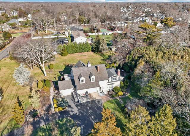 Property at 278 Suydam Ln, Bayport, NY 11705, 3 beds, 2 baths