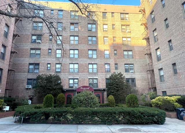 Property at 83-15 98 St Unit 3C, Woodhaven, NY 11421, 2 beds, 1 bath
