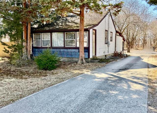 Property at 454 Terryville Rd, Port Jefferson Station, NY 11776, 2 beds, 1 bath