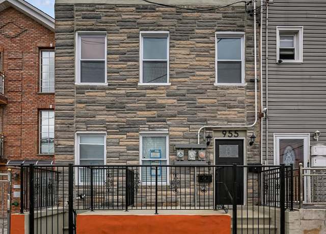 Property at 955 Crescent St, Brooklyn, NY 11208, 5 beds, 2 baths