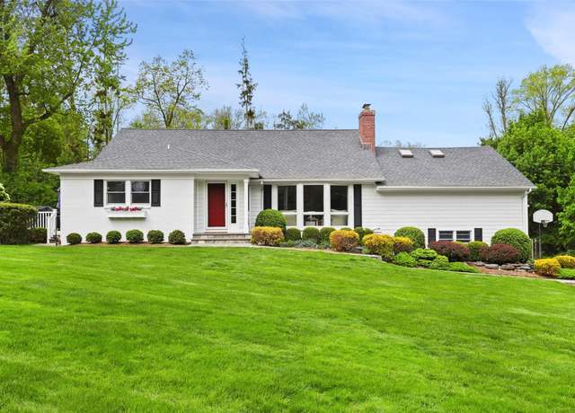 Property at 8 North Ln, Armonk, NY 10504, 4 beds, 3 baths