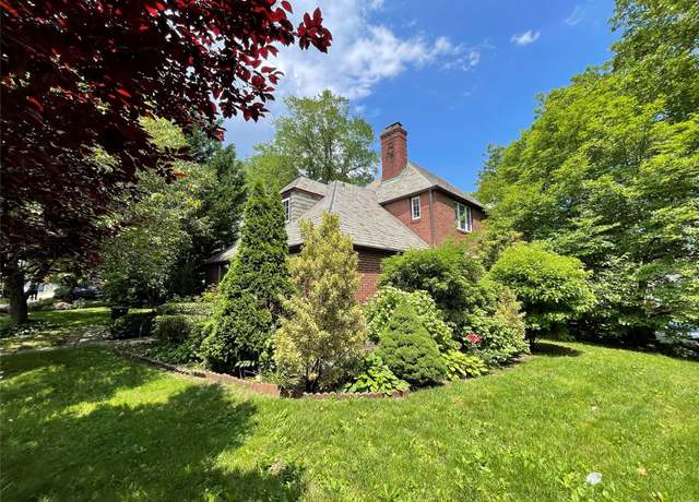 Property at 8177 Utopia Pkwy, Jamaica Estates, NY 11432, 7 beds, 5 baths