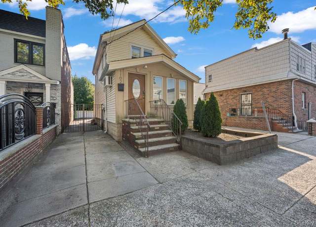 Property at 1102 E 94th St, Brooklyn, NY 11236, 2 beds, 1.5 baths