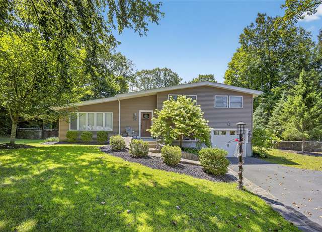 Property at 22 Somerset Rd, Mahopac, NY 10541, 3 beds, 1.5 baths