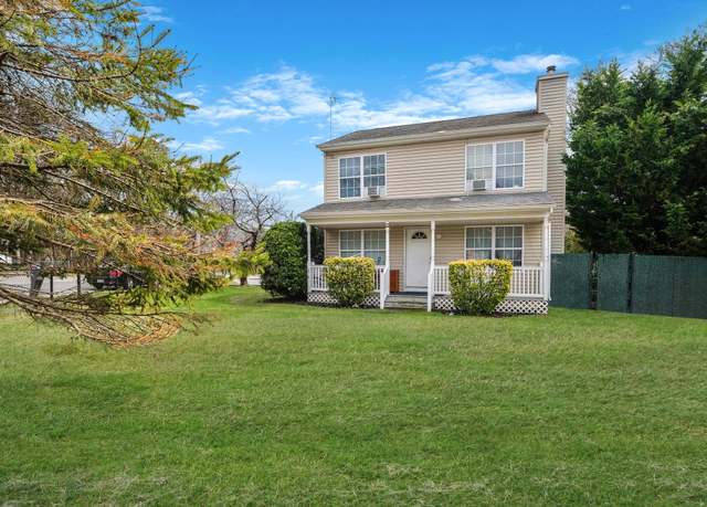 Property at 72 Eleanor Ave, Mastic, NY 11950, 4 beds, 2 baths