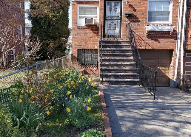 Property at 7345 53rd Rd, Maspeth, NY 11378, 3 beds, 1 bath