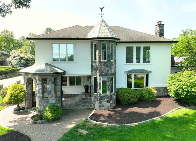 Property at 700 Route 6N, Mahopac, NY 10541, 4 beds, 4 baths