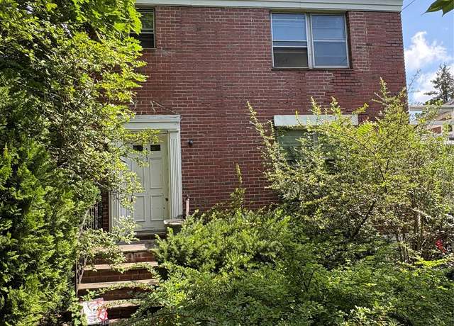 Property at 425 W 256th St, Bronx, NY 10471, 3 beds, 2 baths