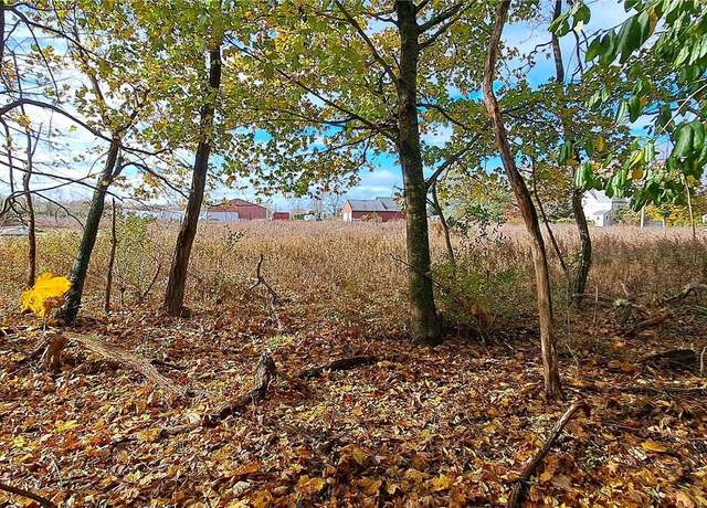 Property at 140 Arshamomaque Ave, Southold, NY 11971