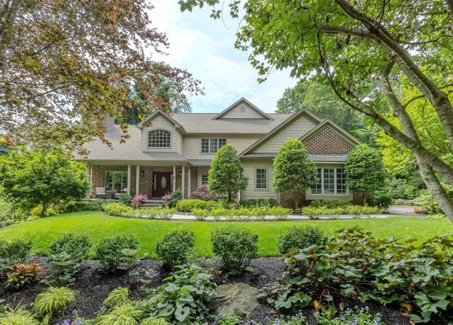 Property at 3 Hillcrest, Mount Sinai, NY 11766, 4 beds, 4.5 baths