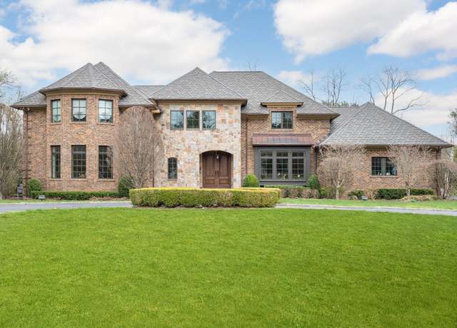 Property at 24 The Pnes, Old Westbury, NY 11568, 5 beds, 4.5 baths
