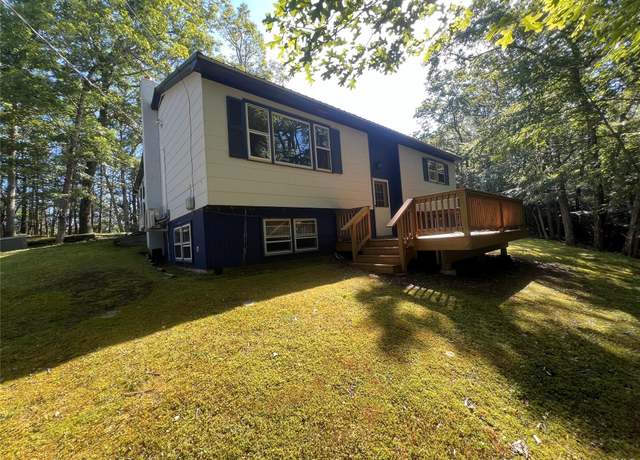 Property at 39 Hilltop Ln, Narrowsburg, NY 12764, 2 beds, 1.5 baths