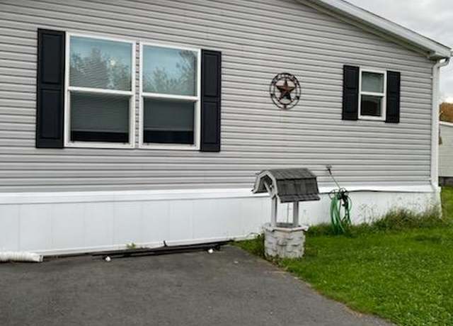 Property at 2 Forsythia Dr, Monticello, NY 12701, 3 beds, 2 baths