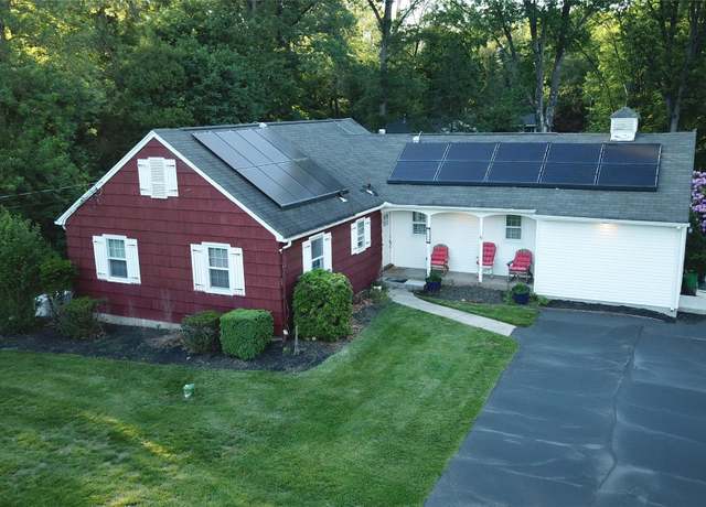 Property at 158 Parrott Rd, West Nyack, NY 10994, 4 beds, 3 baths