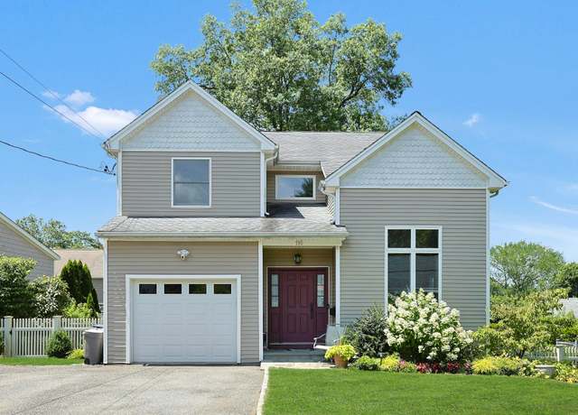 Property at 195 Warren Ave, Hawthorne, NY 10532, 4 beds, 3.5 baths