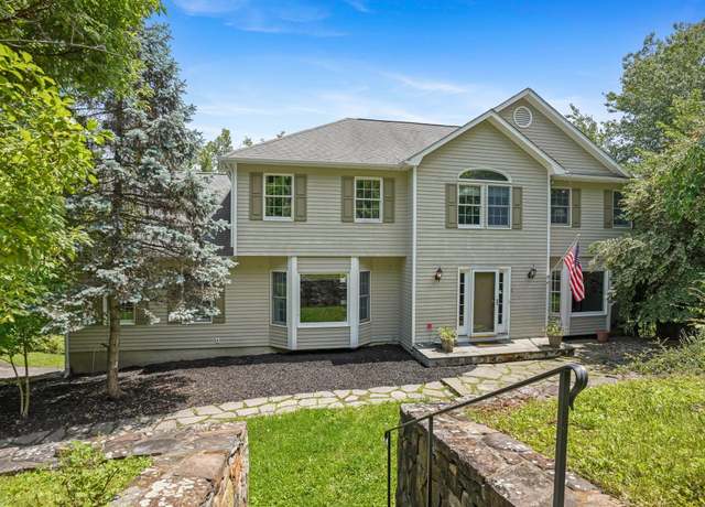 Property at 6 Timberlane Dr, Katonah, NY 10536, 4 beds, 2.5 baths
