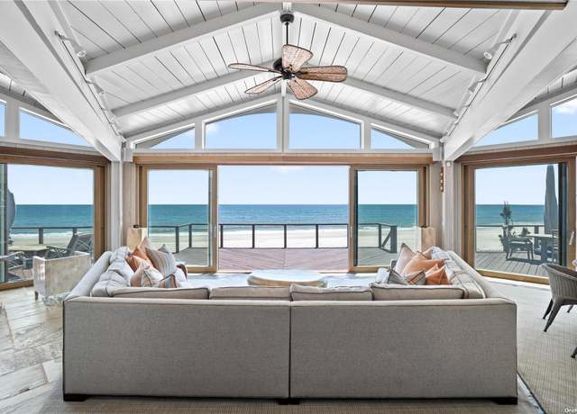 Property at 174 Dune Rd, Quogue, NY 11959, 7 beds, 5.5 baths