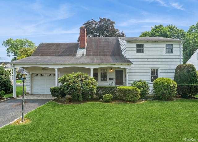 Property at 15 Cleveland Pl, Glen Cove, NY 11542, 4 beds, 1.5 baths