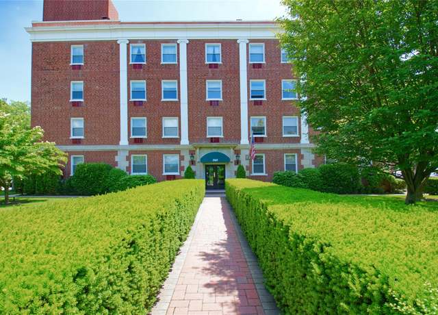 Property at 360 Stewart Ave Unit 3B, Garden City, NY 11530, 2 beds, 1 bath