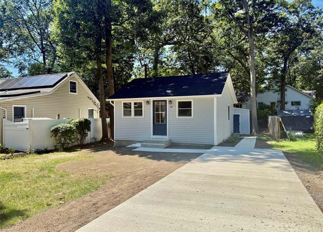 Property at 22 Lookout Dr, Sound Beach, NY 11789, 1 bed, 1 bath