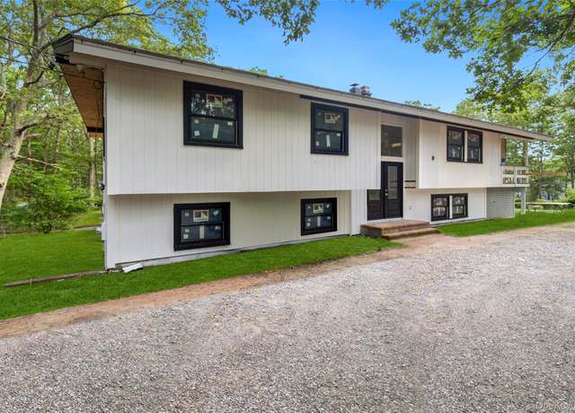 Property at 105 Old Riverhead Rd, Hampton Bays, NY 11946, 5 beds, 3 baths