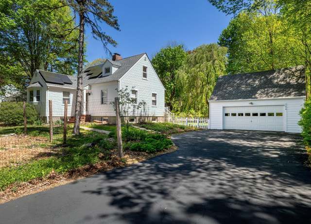 Property at 254 Lafayette Ave, Cortlandt Manor, NY 10567, 2 beds, 2 baths