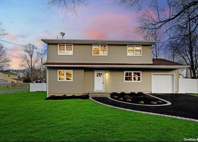 Property at 73 Oneida Ave, South Setauket, NY 11720, 4 beds, 2 baths