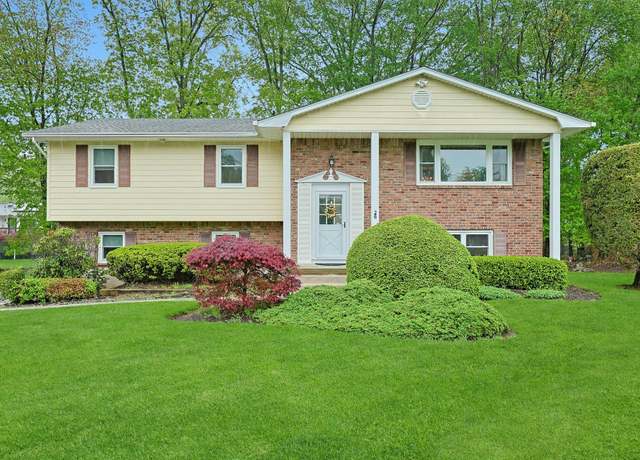 Property at 26 Preakness Ln, New City, NY 10956, 4 beds, 3 baths