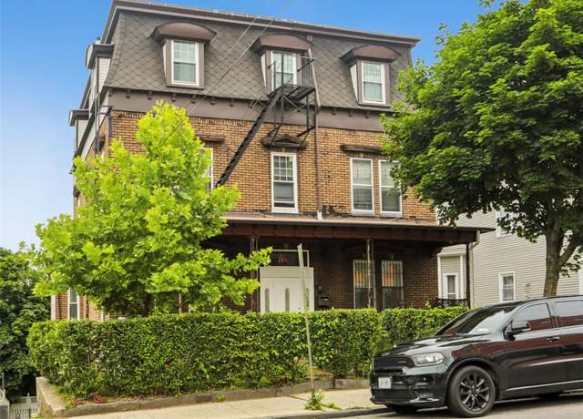 Property at 223 Warburton Ave, Yonkers, NY 10701, 8 beds, 3 baths