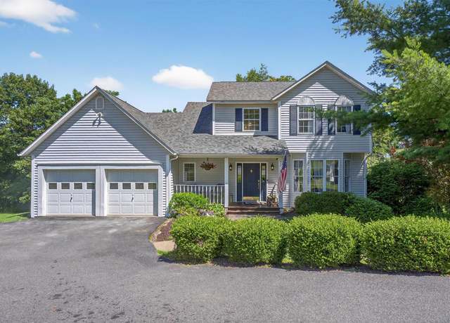 Property at 11 Walden Ct, New Hampton, NY 10958, 3 beds, 2.5 baths