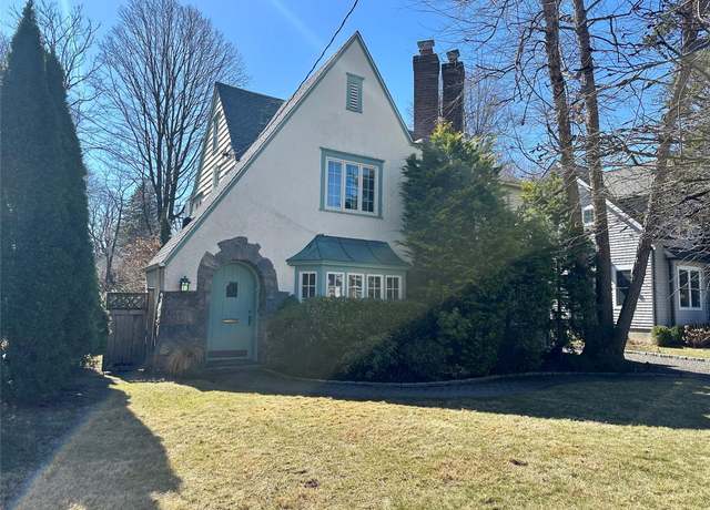 Property at 26 Mount Joy Ave, Scarsdale, NY 10583, 3 beds, 3.5 baths