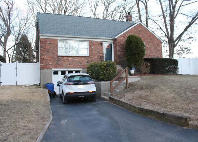 Property at 12 Monaton Dr, Huntington Station, NY 11746, 3 beds, 1 bath