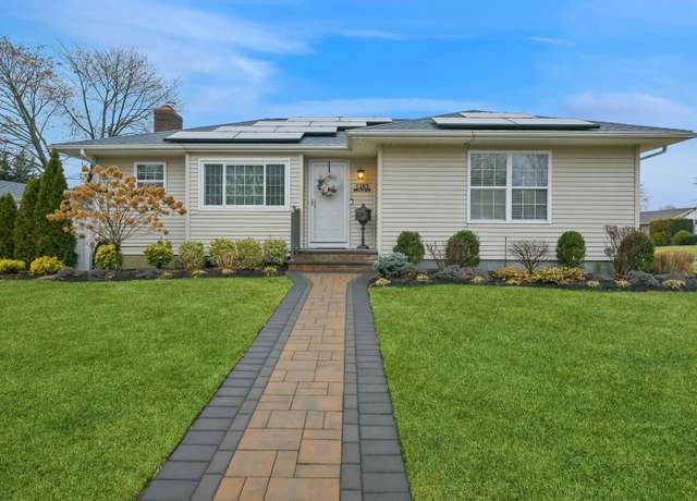 Property at 1483 Plum Ln, East Meadow, NY 11554, 3 beds, 2 baths