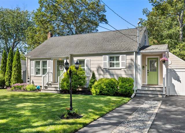 Property at 54 Rowland St, Patchogue, NY 11772, 3 beds, 1 bath