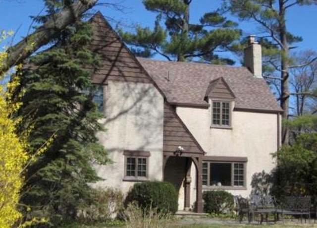 Property at 52 Summit Rd, Port Washington, NY 11050, 5 beds, 3 baths