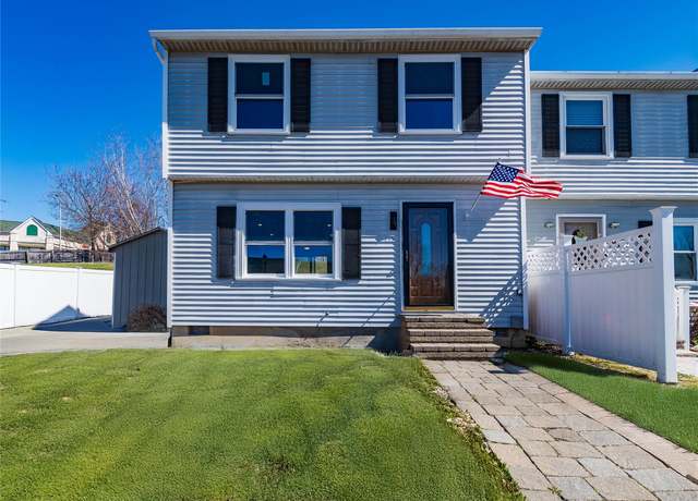 Property at 215 Fishkill Lndg, Beacon, NY 12508, 3 beds, 1.5 baths