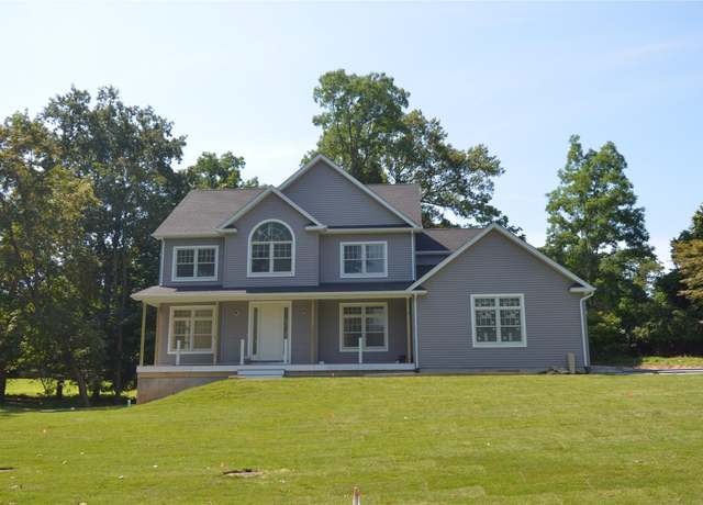 Property at 10 Winfield Dr, Sound Beach, NY 11789, 4 beds, 3 baths