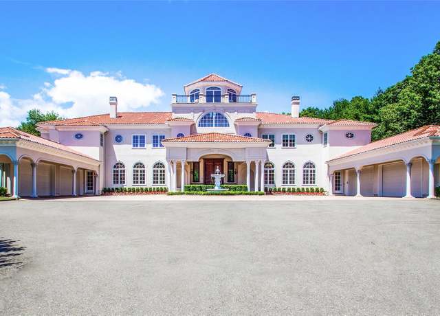 Property at 38 Chestnut Hill Dr, Upper Brookville, NY 11771, 6 beds, 7.5 baths