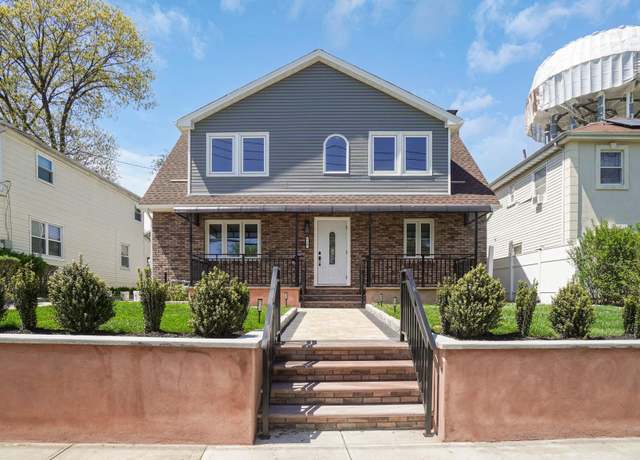 Property at 710 Dauntless Pkwy, Elmont, NY 11003, 5 beds, 3 baths