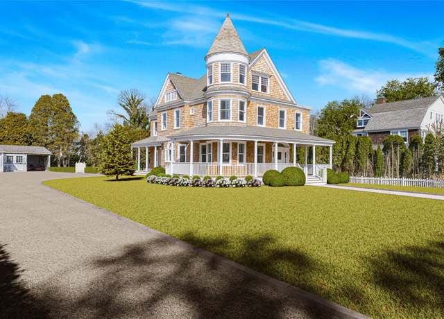 Property at 30 Huntting Ln, East Hampton, NY 11937, 7 beds, 4 baths