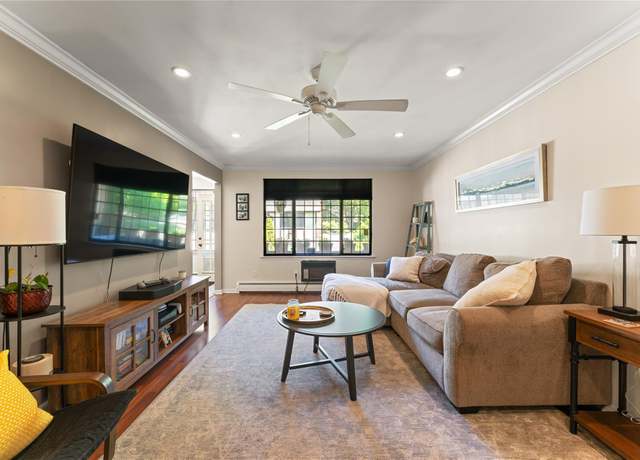Property at 16 Foxwood Dr #6, Pleasantville, NY 10570, 1 bed, 1 bath